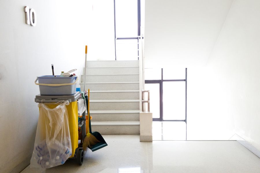 Limpieza y mantenimiento de comunidades de vecinos Hydroflora